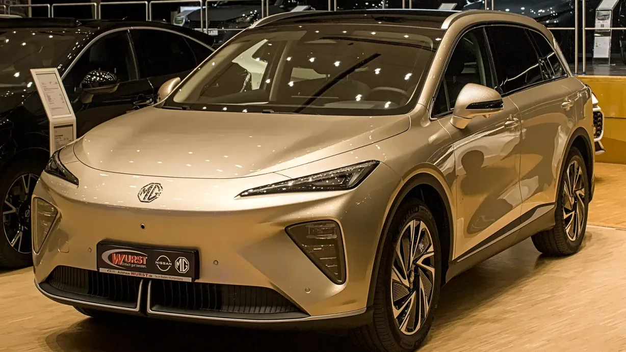 MG MGS6 EV en vista exterior