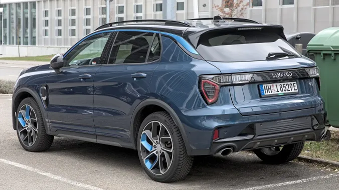 Lynk & Co 01